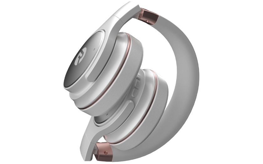 Raycon headphones